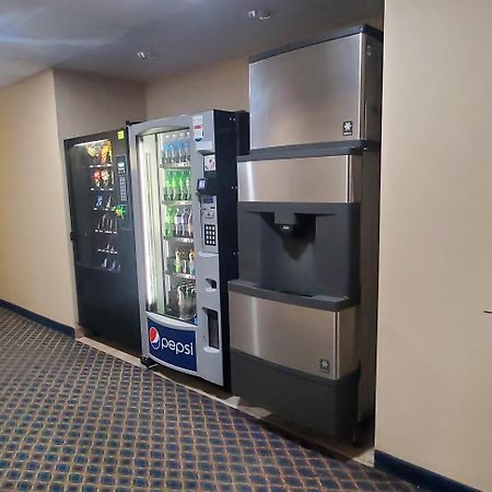 Quality Inn & Suites Eldridge Davenport North Ngoại thất bức ảnh