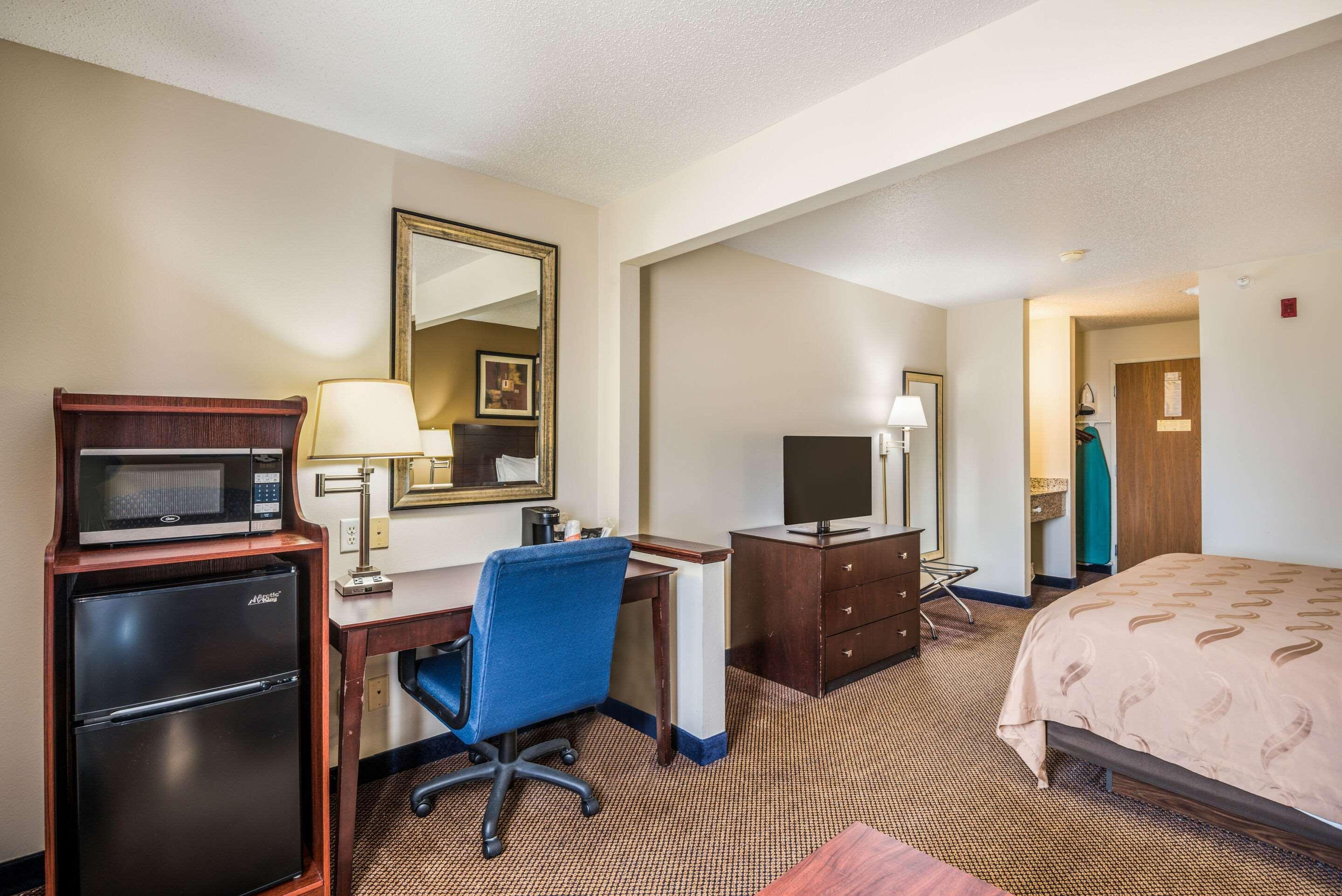 Quality Inn & Suites Eldridge Davenport North Ngoại thất bức ảnh