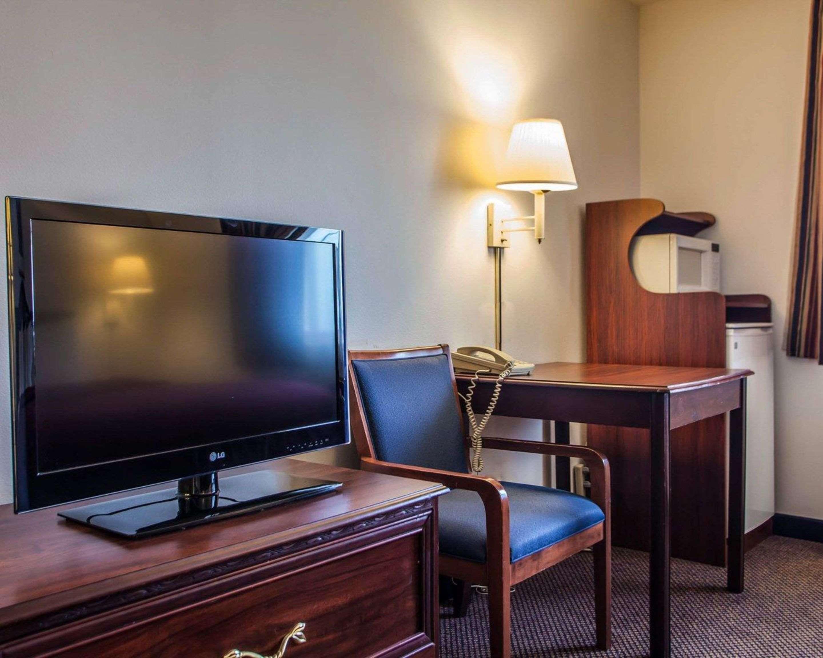 Quality Inn & Suites Eldridge Davenport North Ngoại thất bức ảnh
