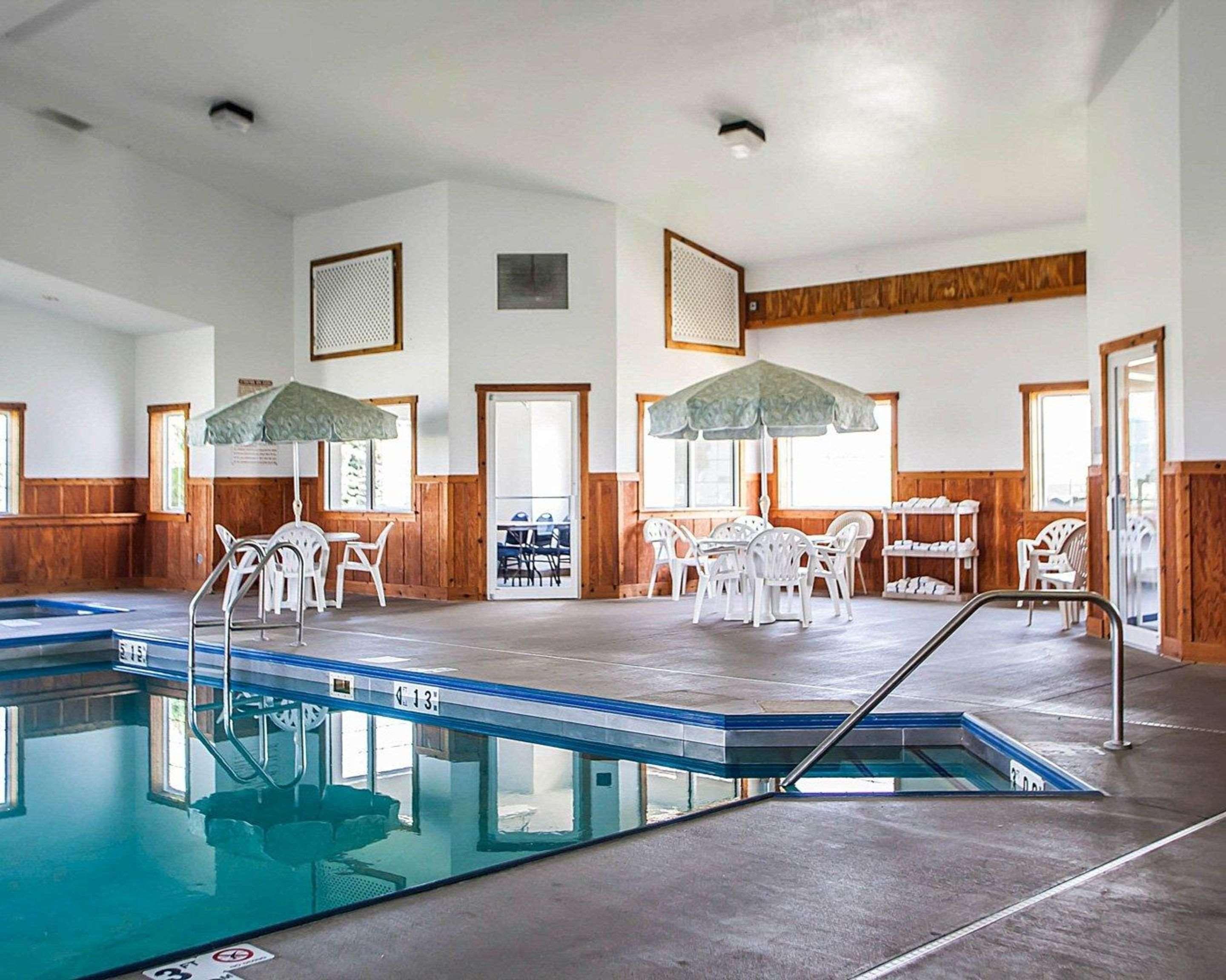 Quality Inn & Suites Eldridge Davenport North Ngoại thất bức ảnh