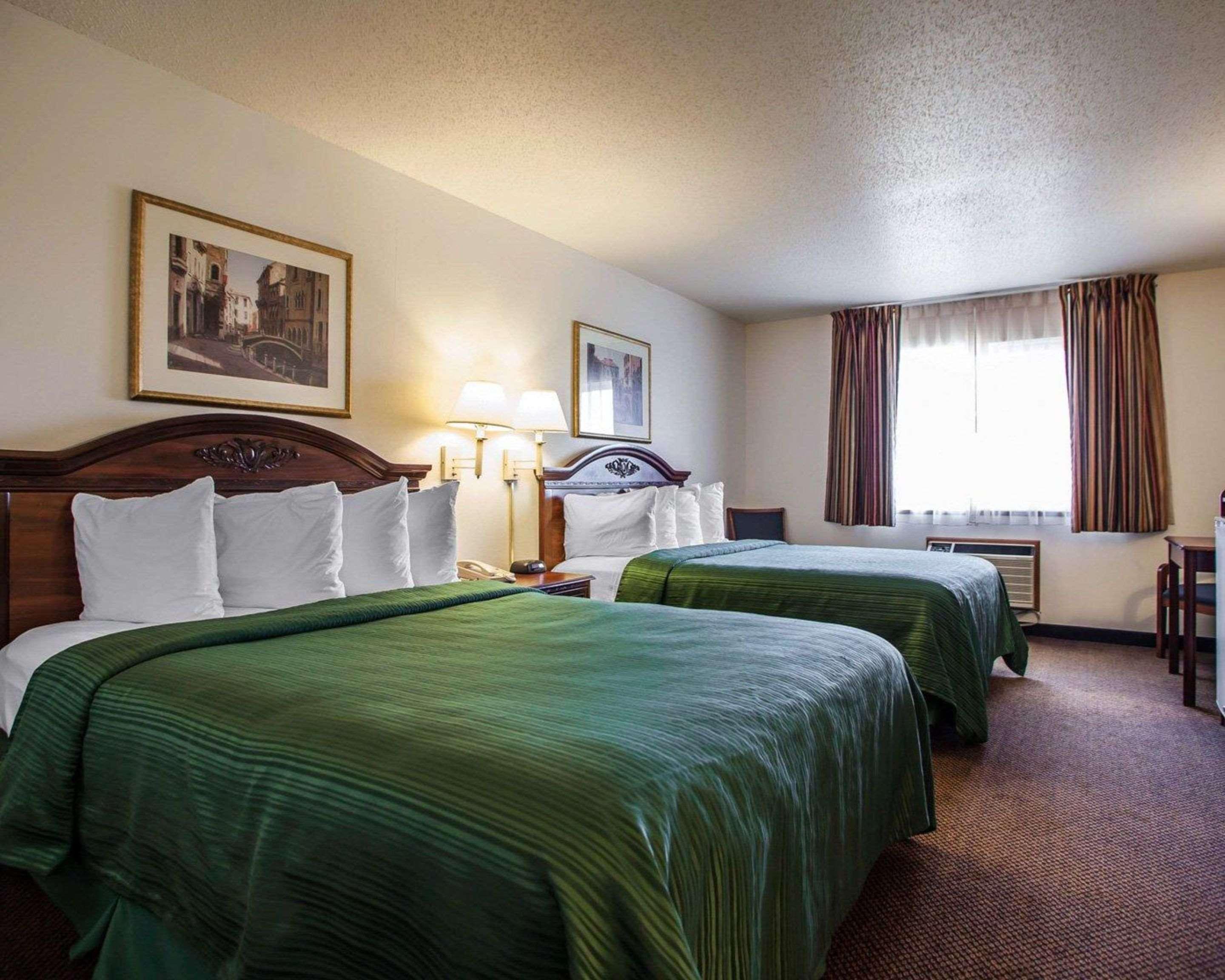Quality Inn & Suites Eldridge Davenport North Ngoại thất bức ảnh